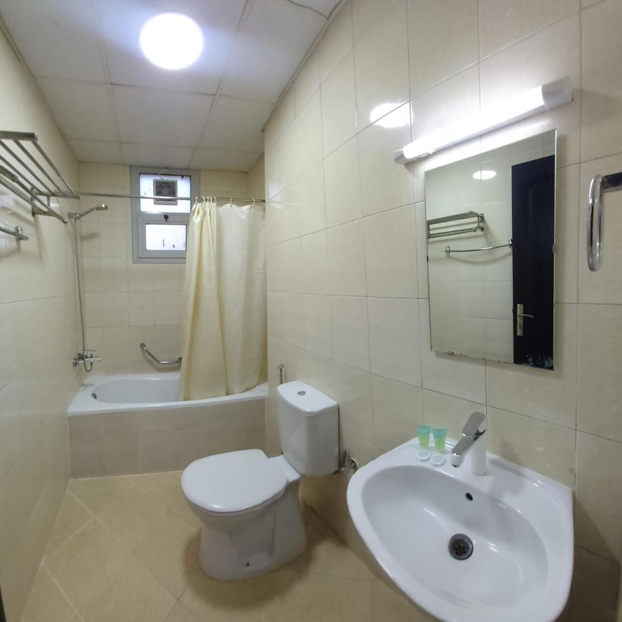 Al Khaleej Plaza Furnished Apartments Llc 아지만 외부 사진