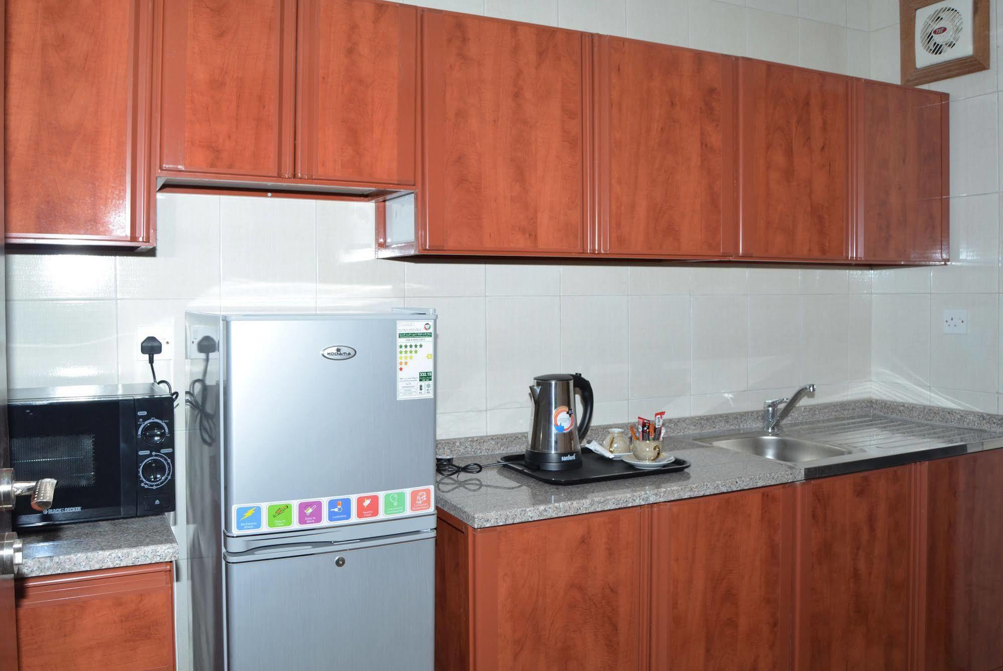 Al Khaleej Plaza Furnished Apartments Llc 아지만 외부 사진